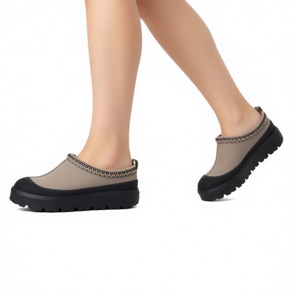 Ugg Tazz Hybrid Smoke Plume